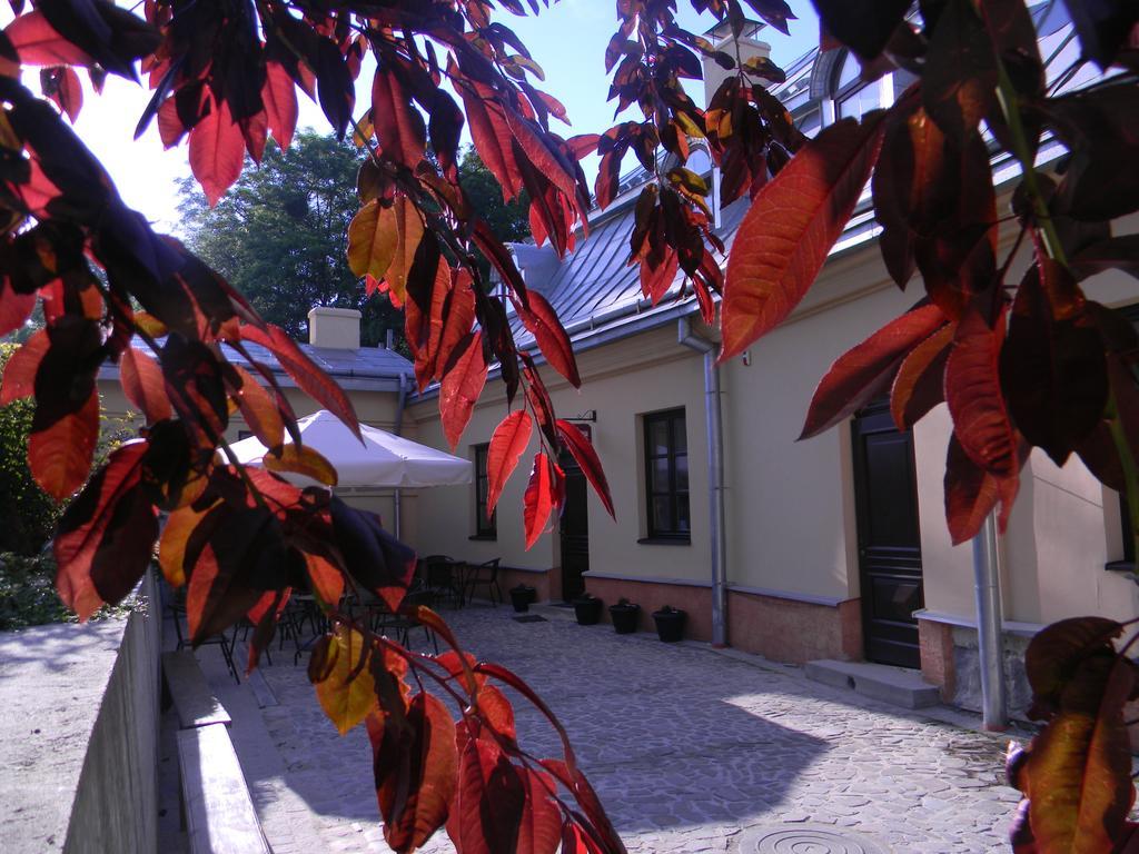 Guest House "Arkhistratyg" Lviv Exterior photo